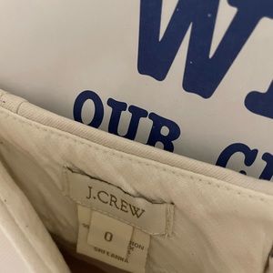 J Crew beige pencil skirt, size zero. Just dry cleaned!